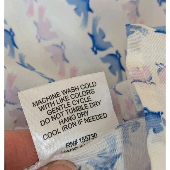 Jane and Delancey Bird Print Stripe Top Women’s Small White Blue Roll Tab Sleeve - Picture 9 of 10